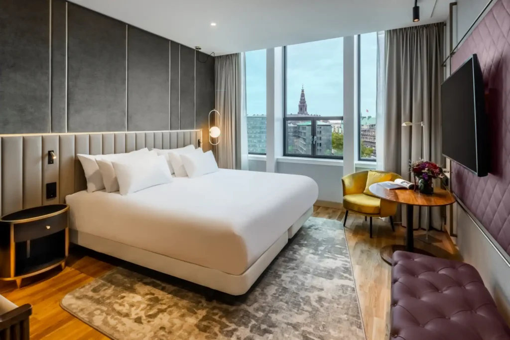 What Is Difference Between Flat Sheets And Fitted Sheets?