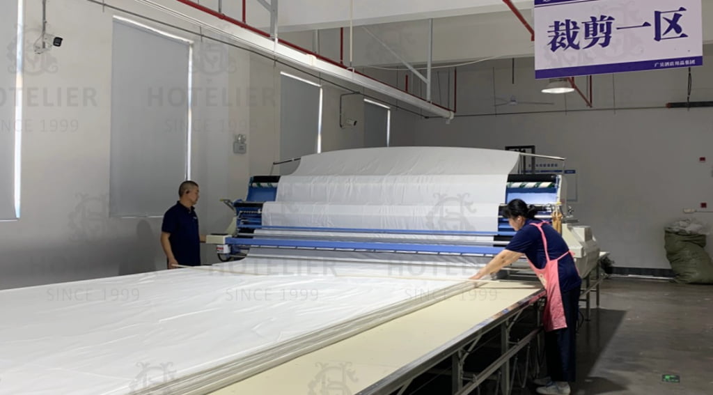 What Is Difference Between Flat Sheets And Fitted Sheets?