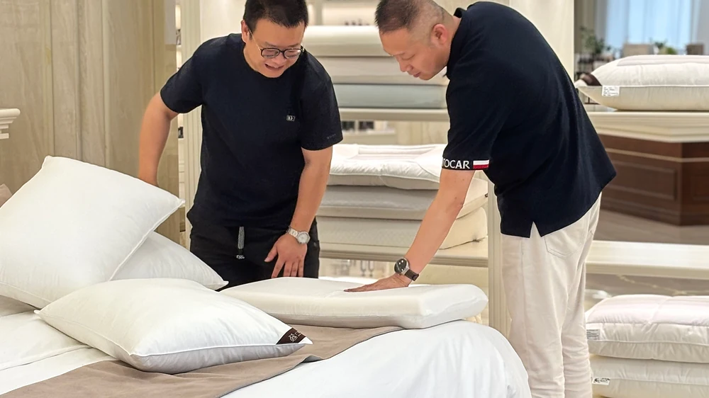 Hotel textile sample review
